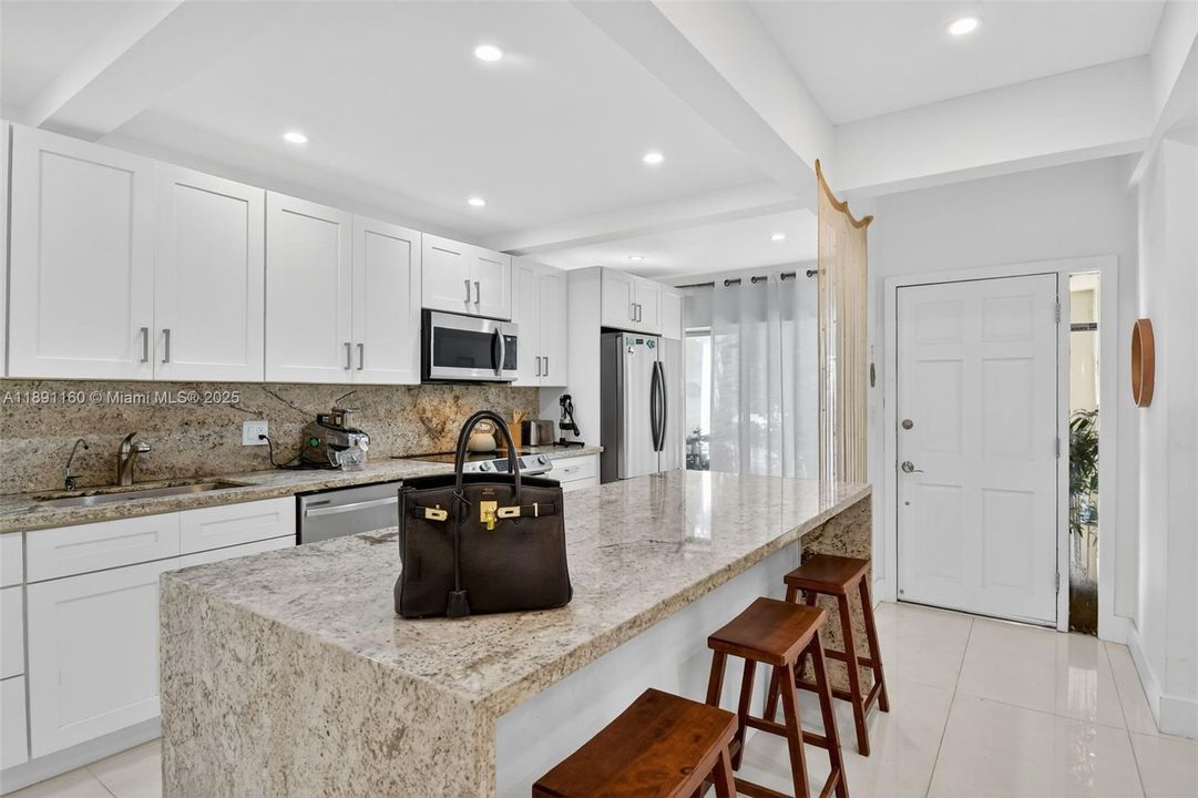 For Sale: $499,000 (3 beds, 2 baths, 1688 Square Feet)