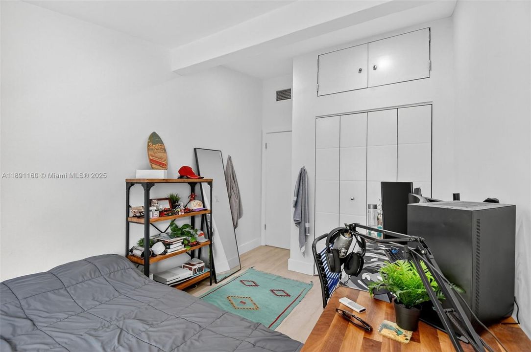 For Sale: $499,000 (3 beds, 2 baths, 1688 Square Feet)