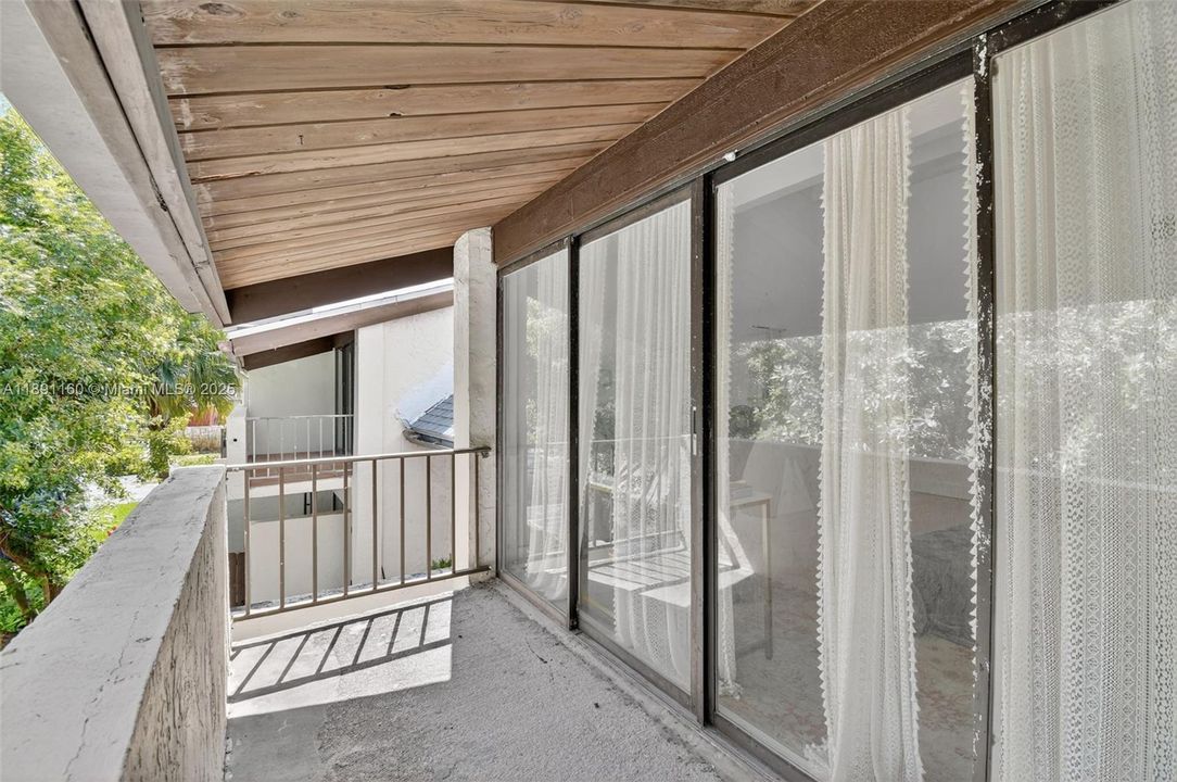 For Sale: $499,000 (3 beds, 2 baths, 1688 Square Feet)