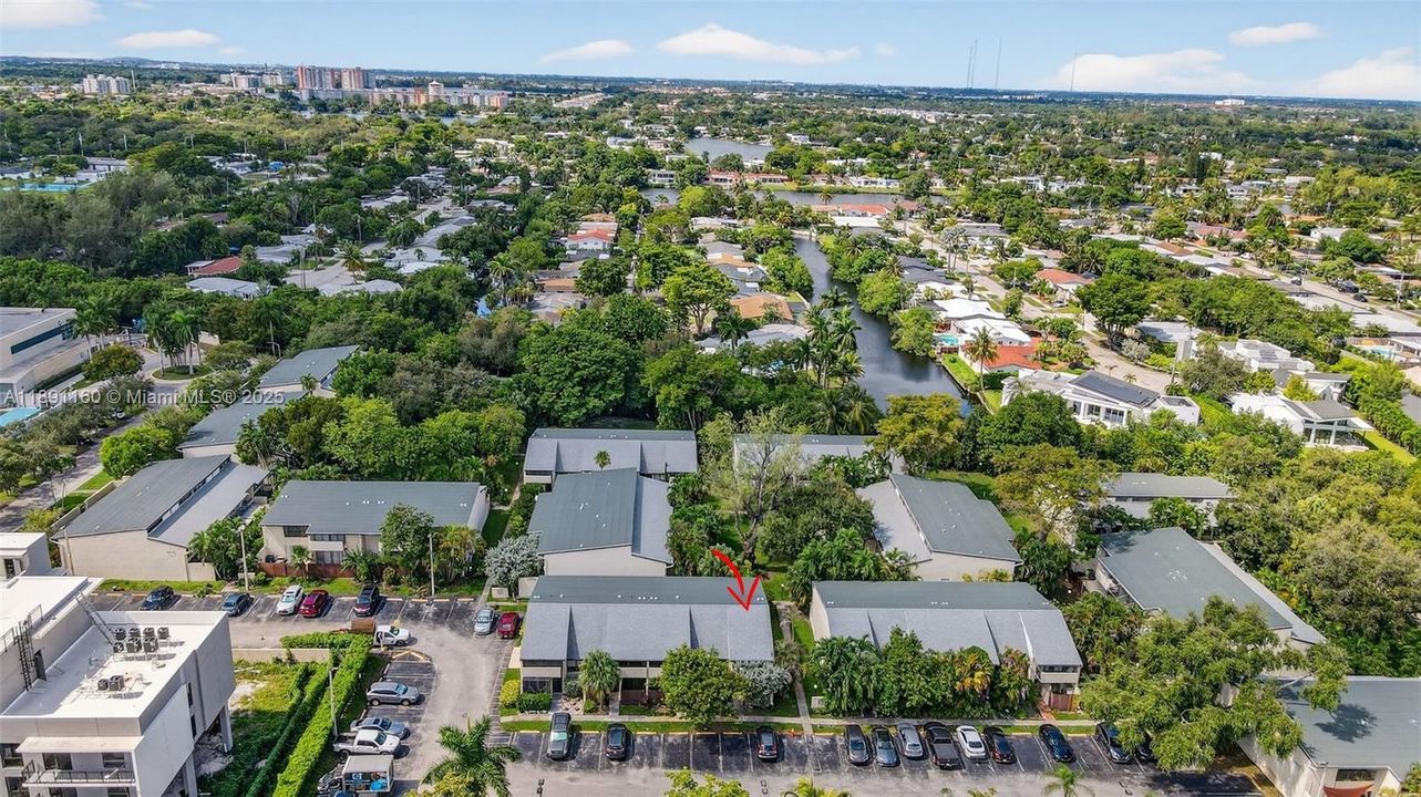 For Sale: $499,000 (3 beds, 2 baths, 1688 Square Feet)