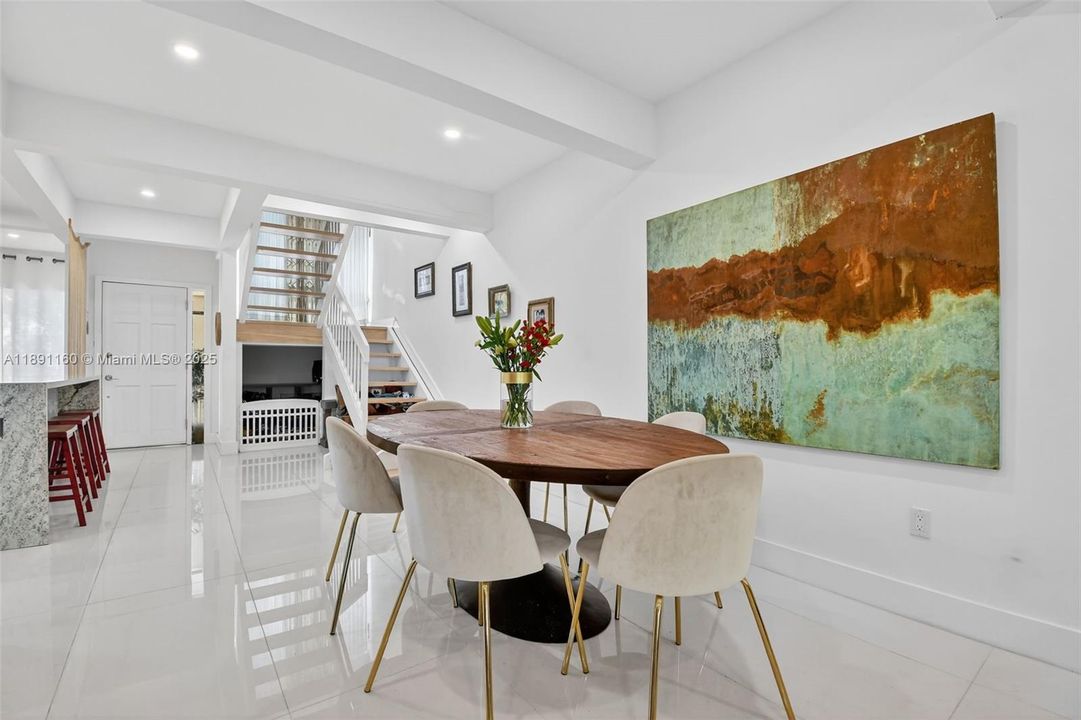 For Sale: $499,000 (3 beds, 2 baths, 1688 Square Feet)