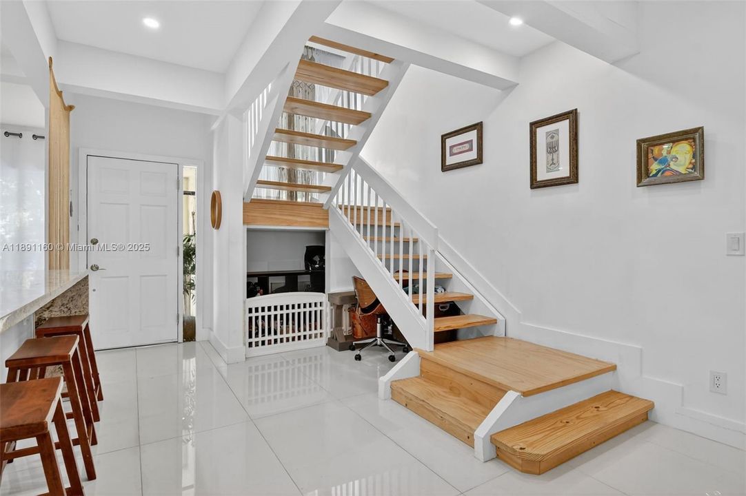 For Sale: $499,000 (3 beds, 2 baths, 1688 Square Feet)