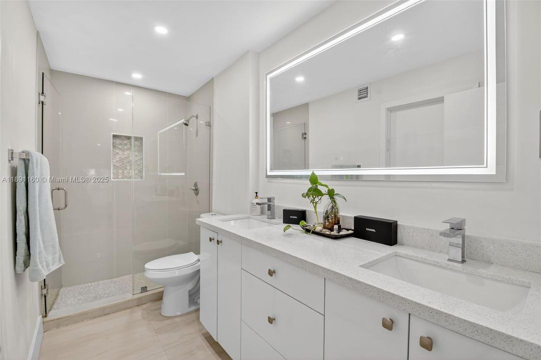 For Sale: $499,000 (3 beds, 2 baths, 1688 Square Feet)