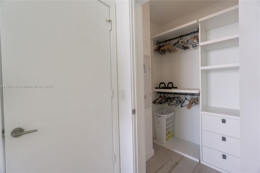 En Venta: $960,000 (2 camas, 2 baños, 1057 Pies cuadrados)