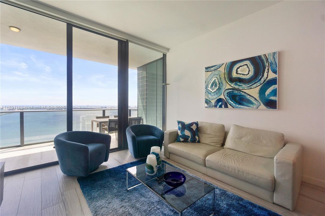 En Venta: $960,000 (2 camas, 2 baños, 1057 Pies cuadrados)