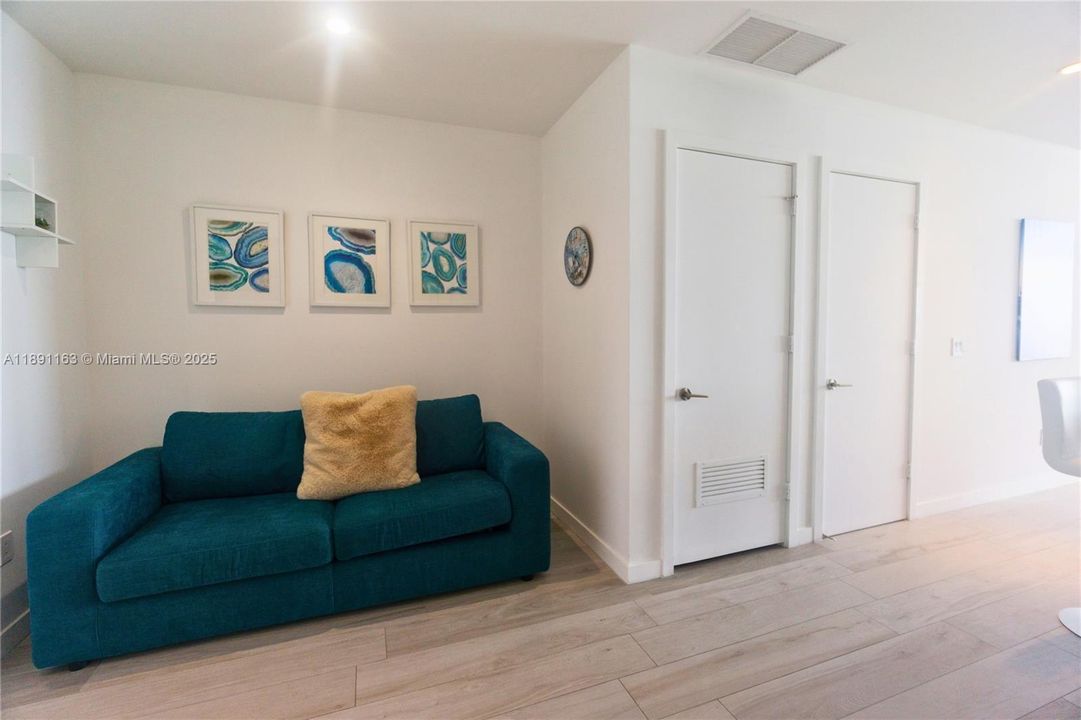 En Venta: $960,000 (2 camas, 2 baños, 1057 Pies cuadrados)