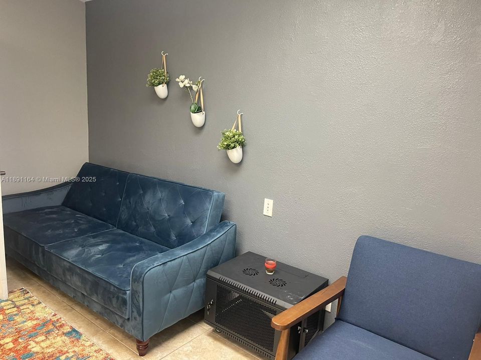 最近租的: $1,199 (0 贝兹, 0 浴室, 0 平方英尺)