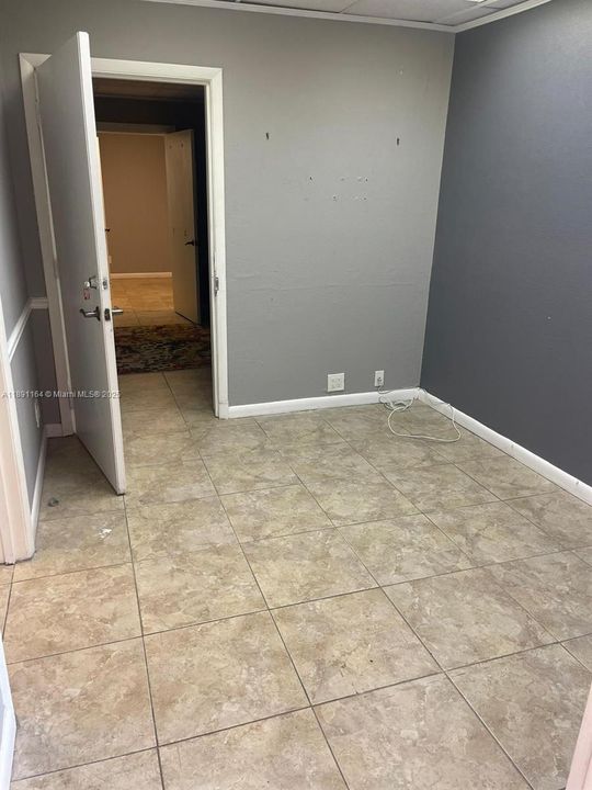 最近租的: $1,199 (0 贝兹, 0 浴室, 0 平方英尺)