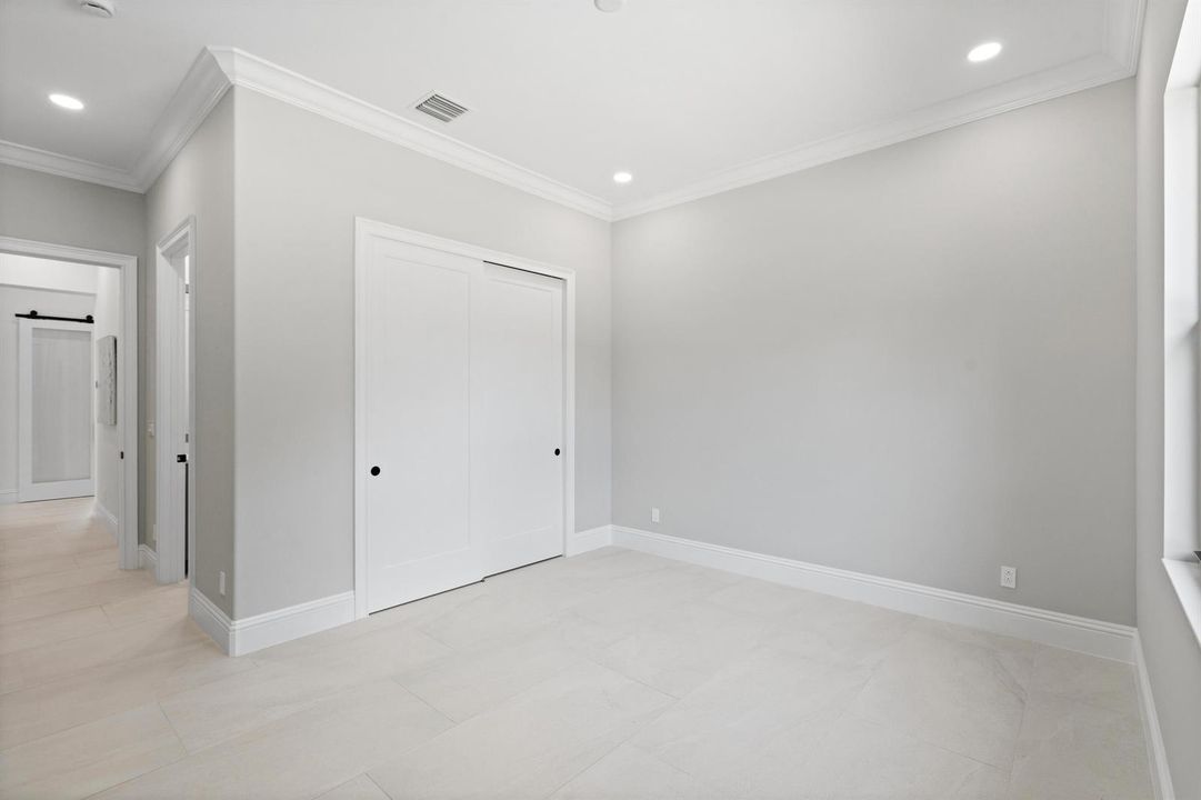 9241 Seaglass Ct_Indigo Grande_Lot 8_47