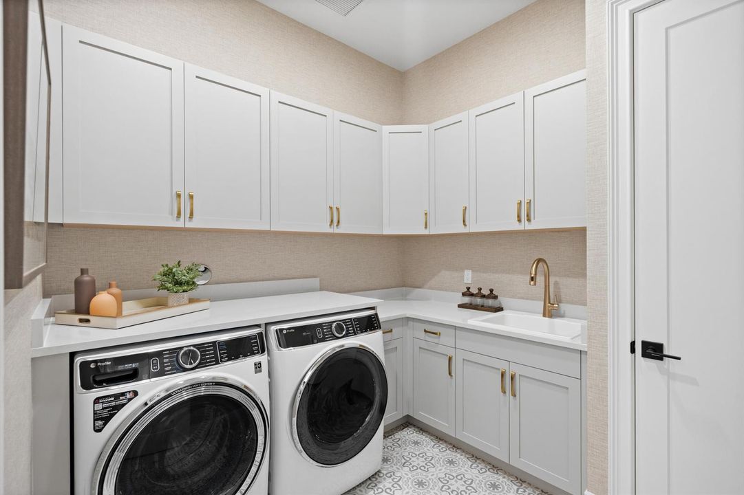 9241 Seaglass Ct_Indigo Grande_Lot 8_45