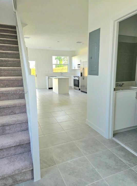 Active With Contract: $2,400 (3 beds, 3 baths, 0 Square Feet)