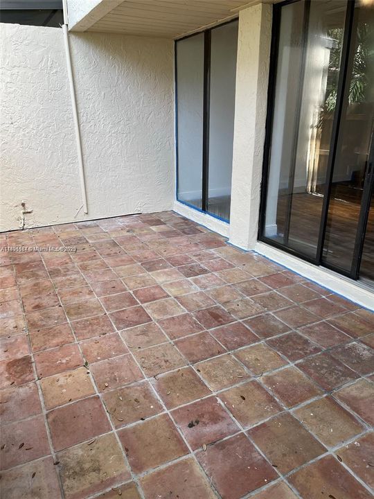 Active With Contract: $2,980 (3 beds, 2 baths, 1688 Square Feet)