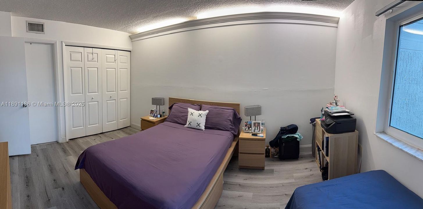 В аренду: $2,300 (2 спален, 2 ванн, 1106 Квадратных фут)