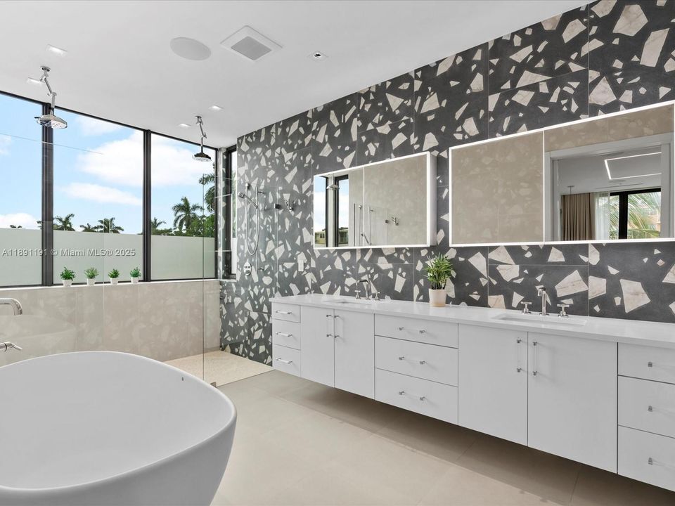 For Sale: $5,999,000 (4 beds, 4 baths, 4341 Square Feet)