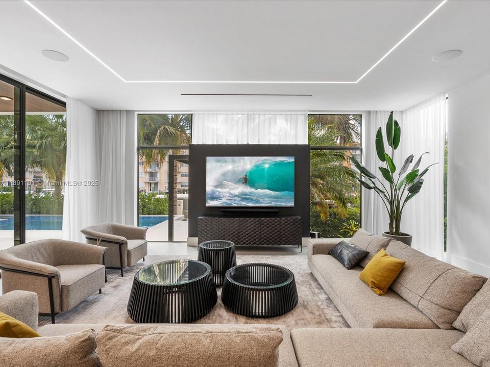 For Sale: $5,999,000 (4 beds, 4 baths, 4341 Square Feet)