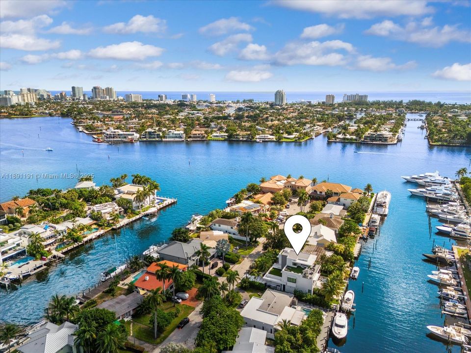 For Sale: $5,999,000 (4 beds, 4 baths, 4341 Square Feet)