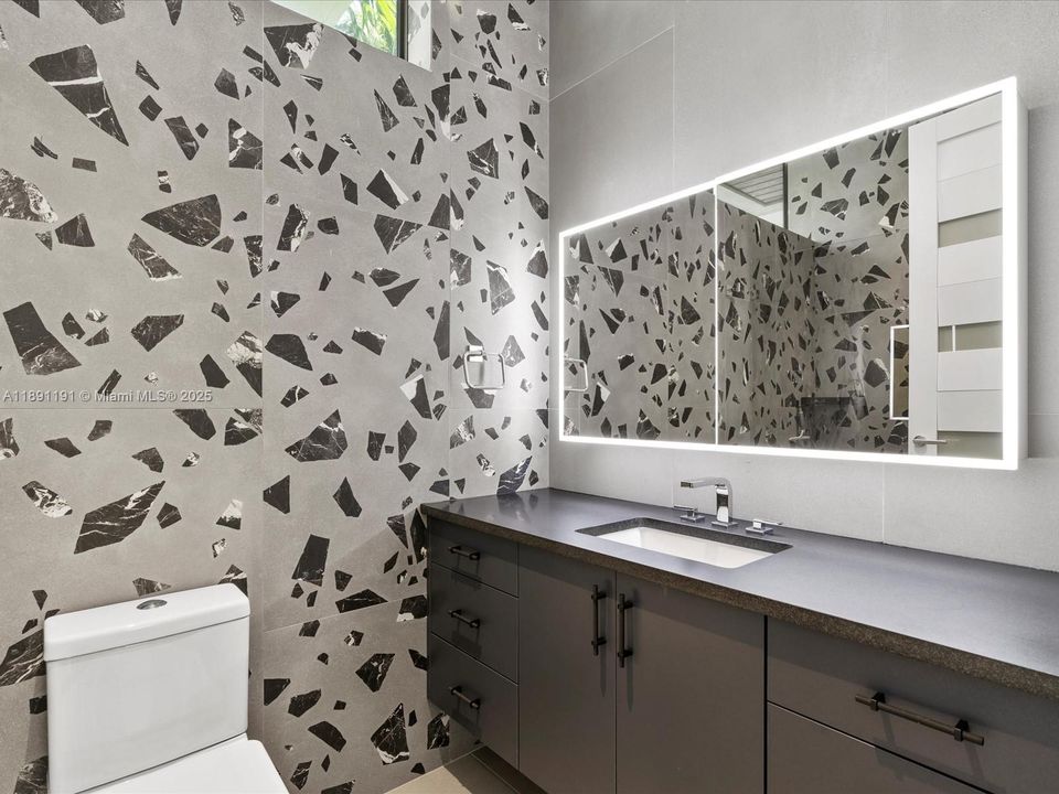 For Sale: $5,999,000 (4 beds, 4 baths, 4341 Square Feet)