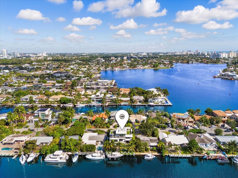 For Sale: $5,999,000 (4 beds, 4 baths, 4341 Square Feet)