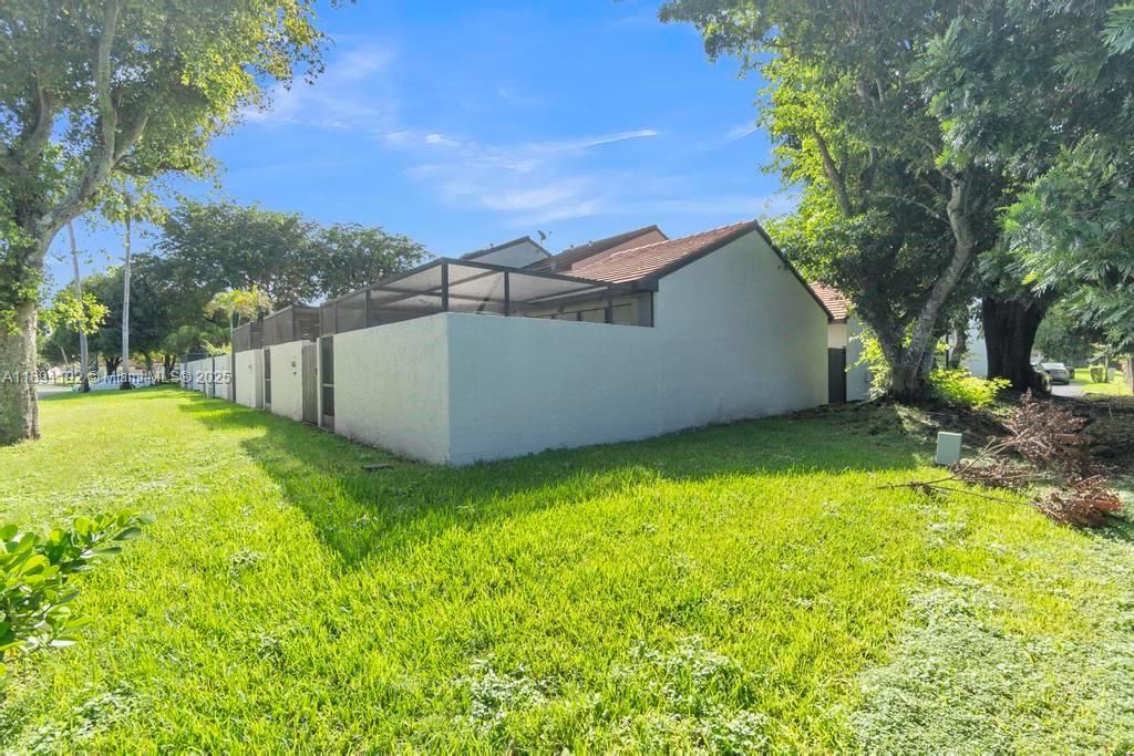 Vendido Recientemente: $485,000 (3 camas, 2 baños, 1446 Pies cuadrados)