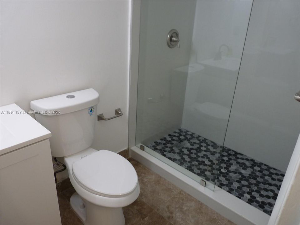 最近租的: $2,500 (2 贝兹, 2 浴室, 996 平方英尺)