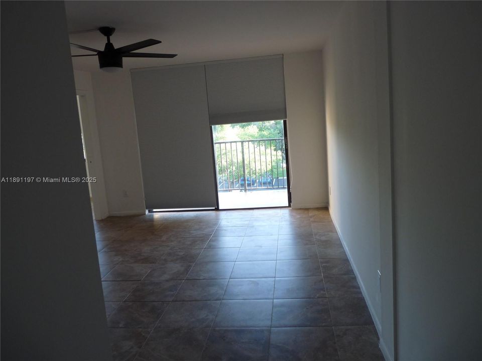 最近租的: $2,500 (2 贝兹, 2 浴室, 996 平方英尺)