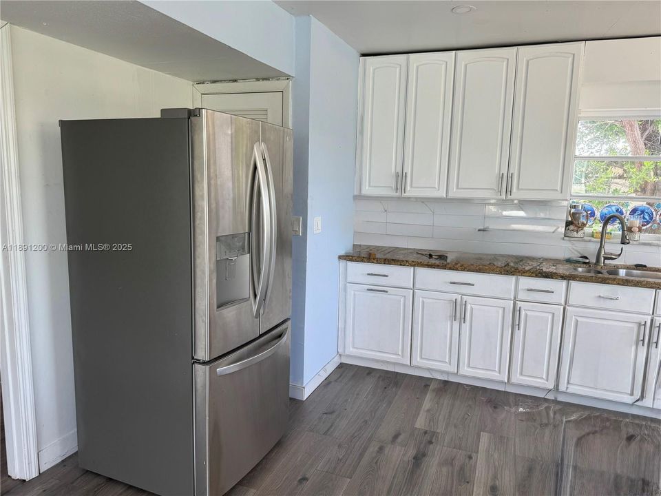 最近租的: $2,500 (2 贝兹, 1 浴室, 2196 平方英尺)