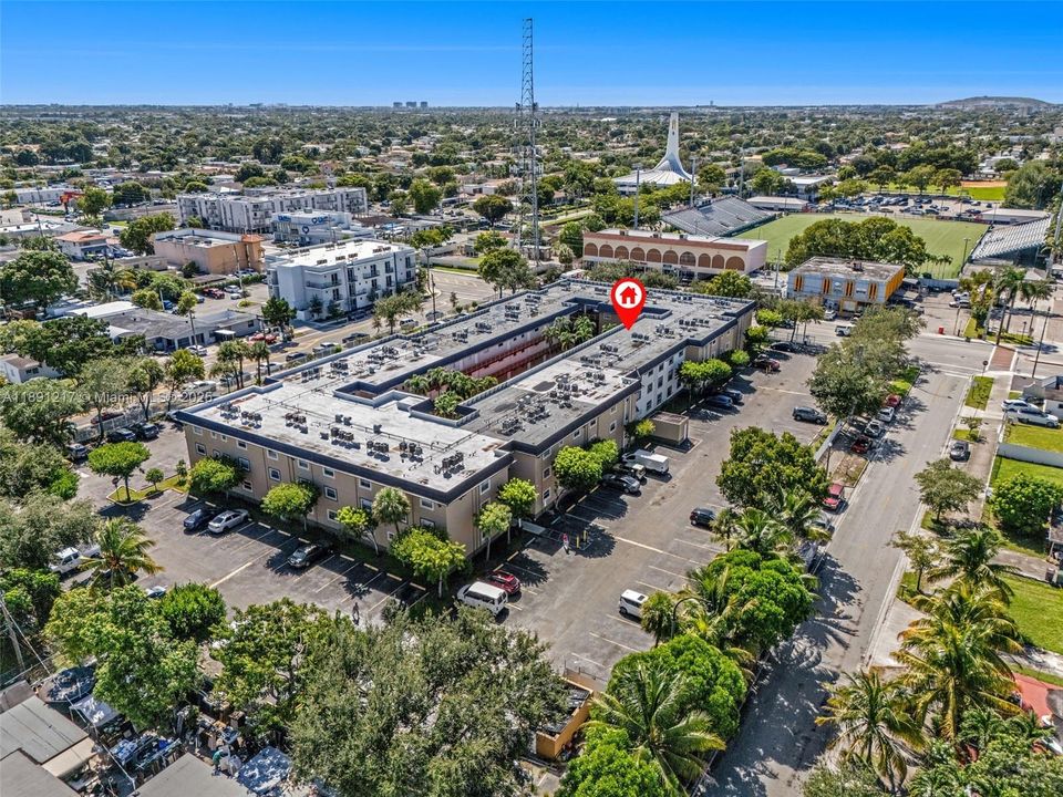 For Sale: $240,000 (2 beds, 1 baths, 802 Square Feet)