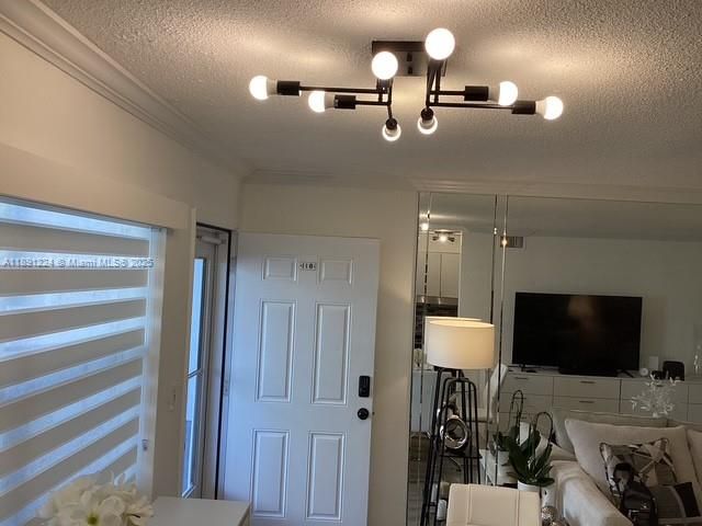 На продажу: $195,000 (1 спален, 1 ванн, 750 Квадратных фут)