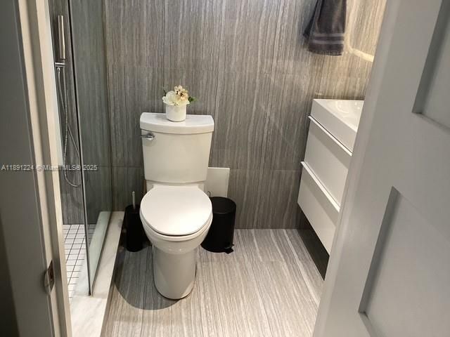 На продажу: $195,000 (1 спален, 1 ванн, 750 Квадратных фут)