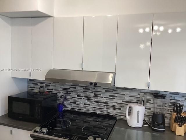 На продажу: $195,000 (1 спален, 1 ванн, 750 Квадратных фут)