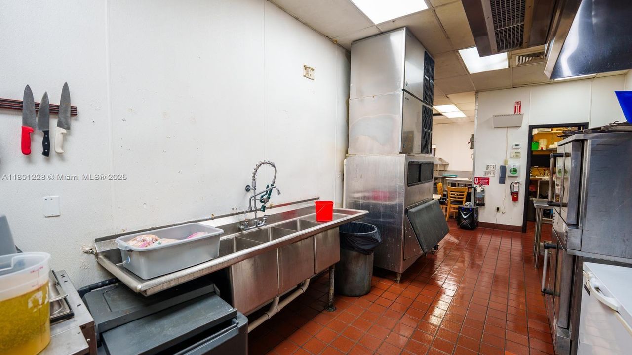 待售: $900,000 (0 贝兹, 0 浴室, 0 平方英尺)