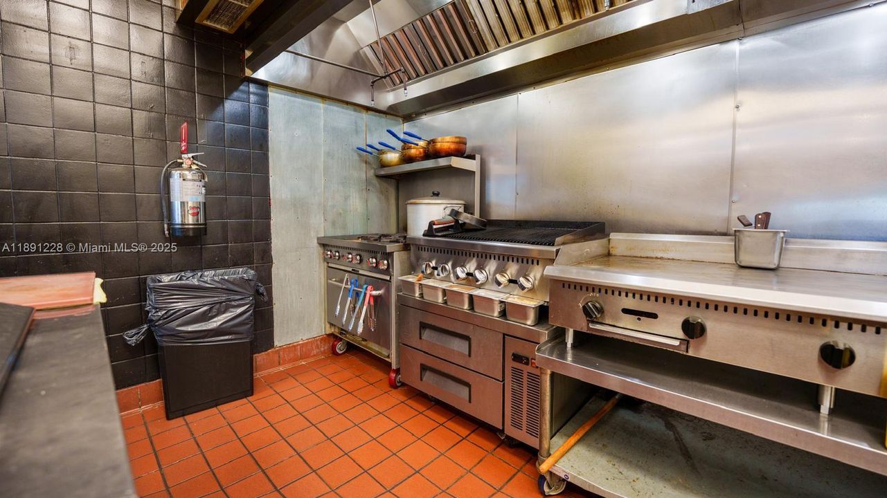 待售: $900,000 (0 贝兹, 0 浴室, 0 平方英尺)