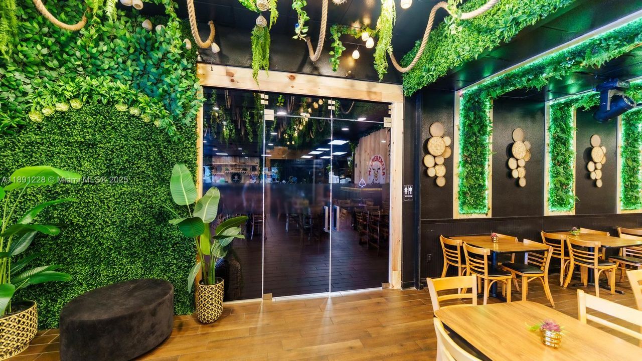 待售: $900,000 (0 贝兹, 0 浴室, 0 平方英尺)