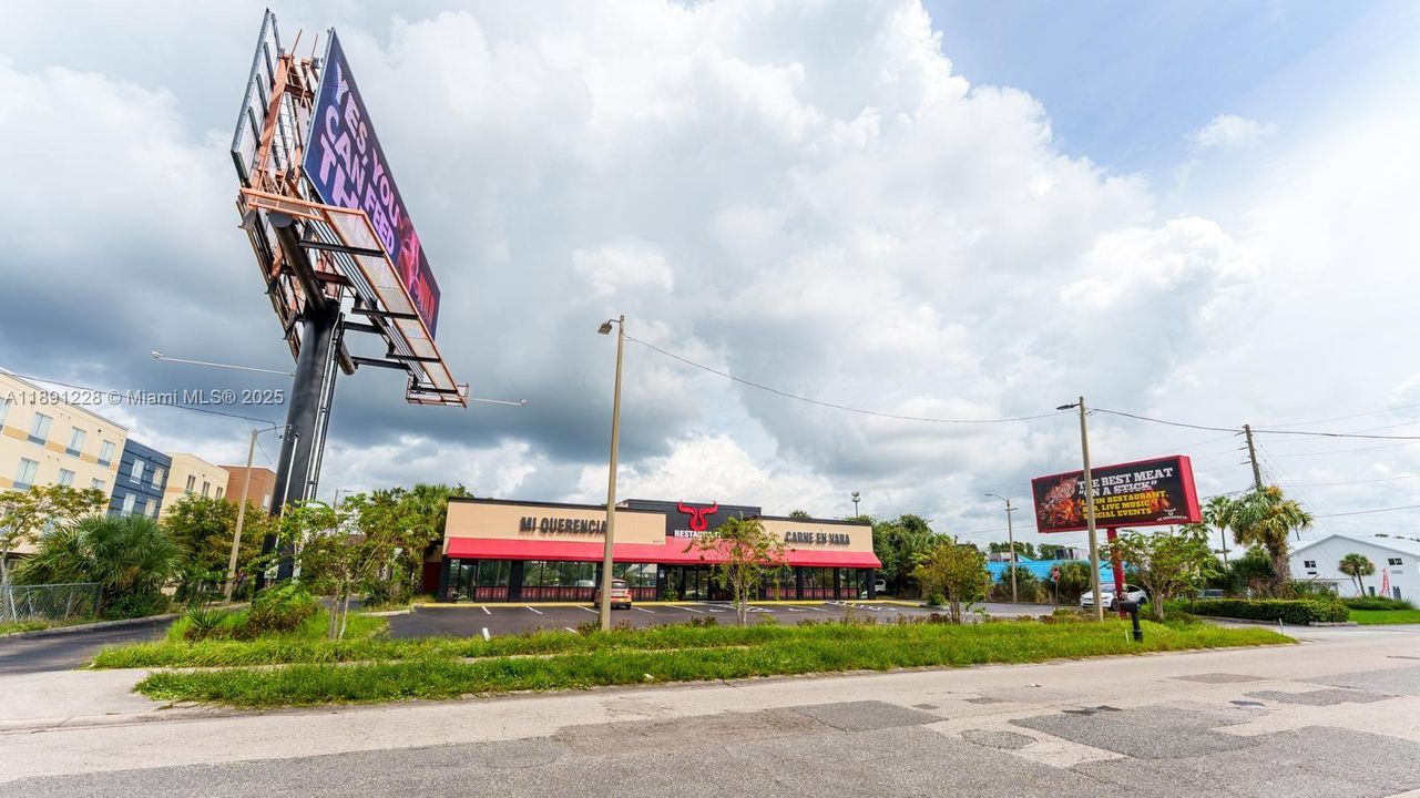 待售: $900,000 (0 贝兹, 0 浴室, 0 平方英尺)