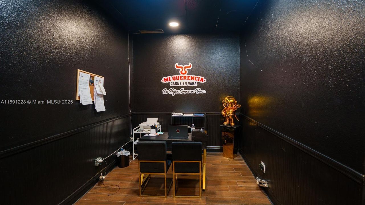 待售: $900,000 (0 贝兹, 0 浴室, 0 平方英尺)