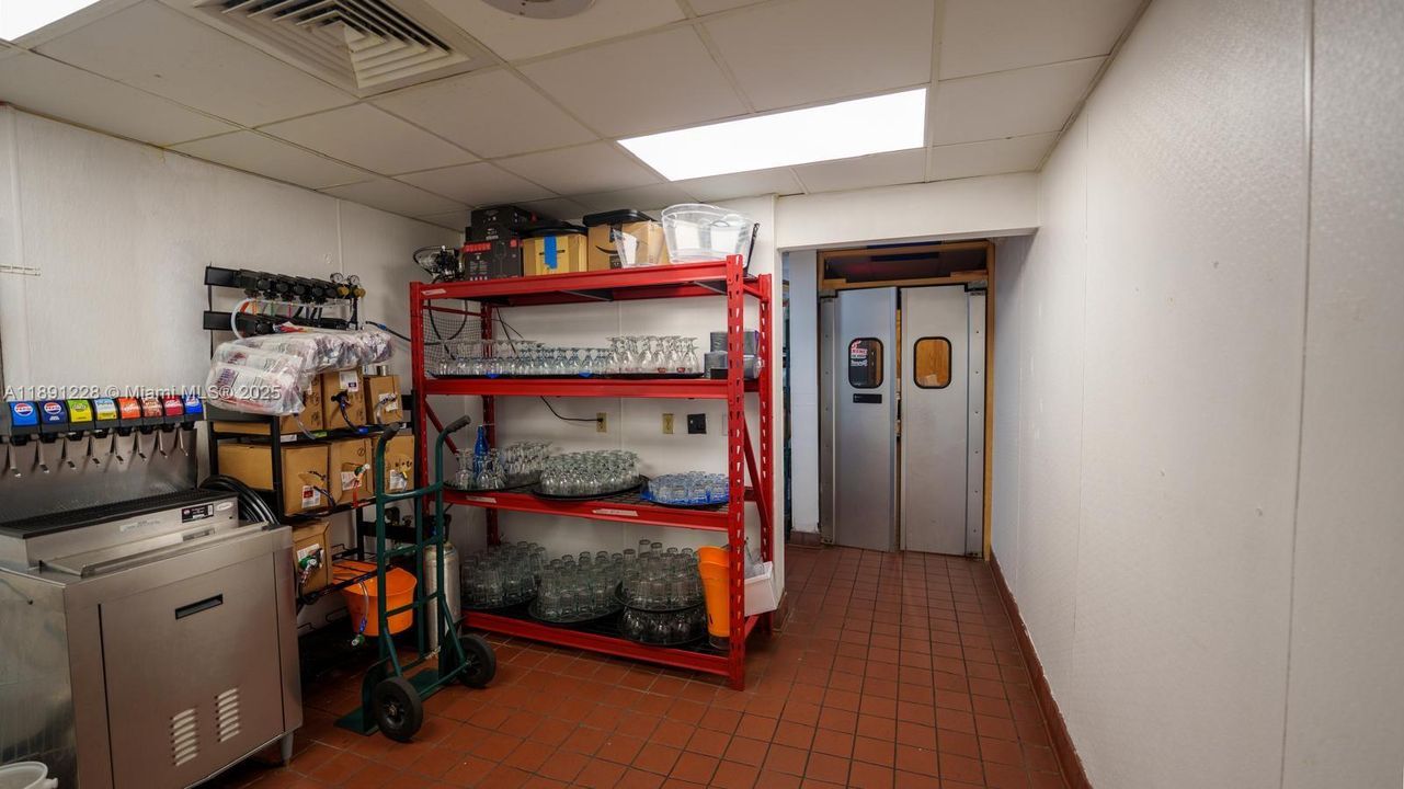 待售: $900,000 (0 贝兹, 0 浴室, 0 平方英尺)