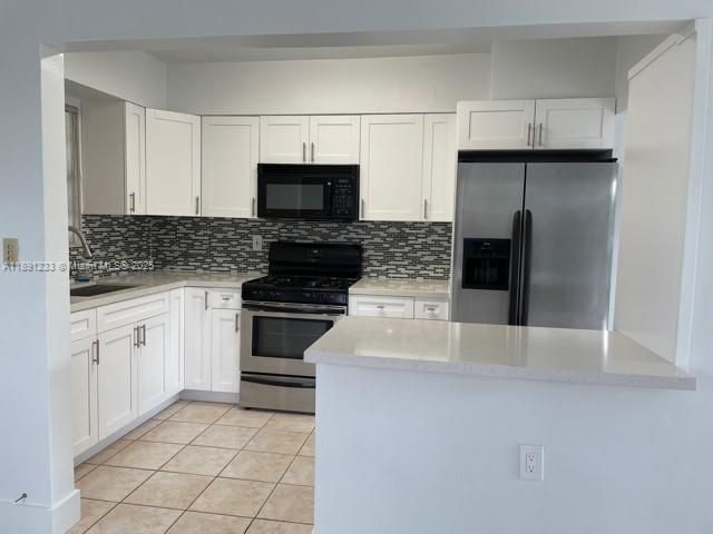 Recently Sold: $550,000 (3 beds, 1 baths, 1066 Square Feet)