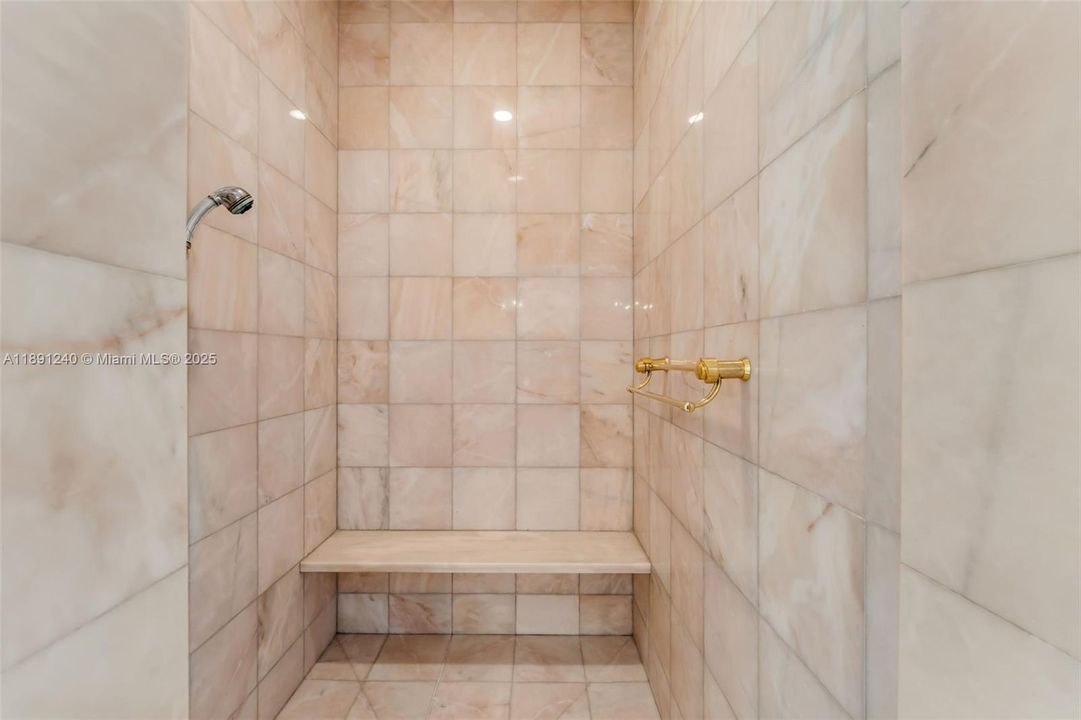 Recently Sold: $1,750,000 (2 beds, 2 baths, 3357 Square Feet)