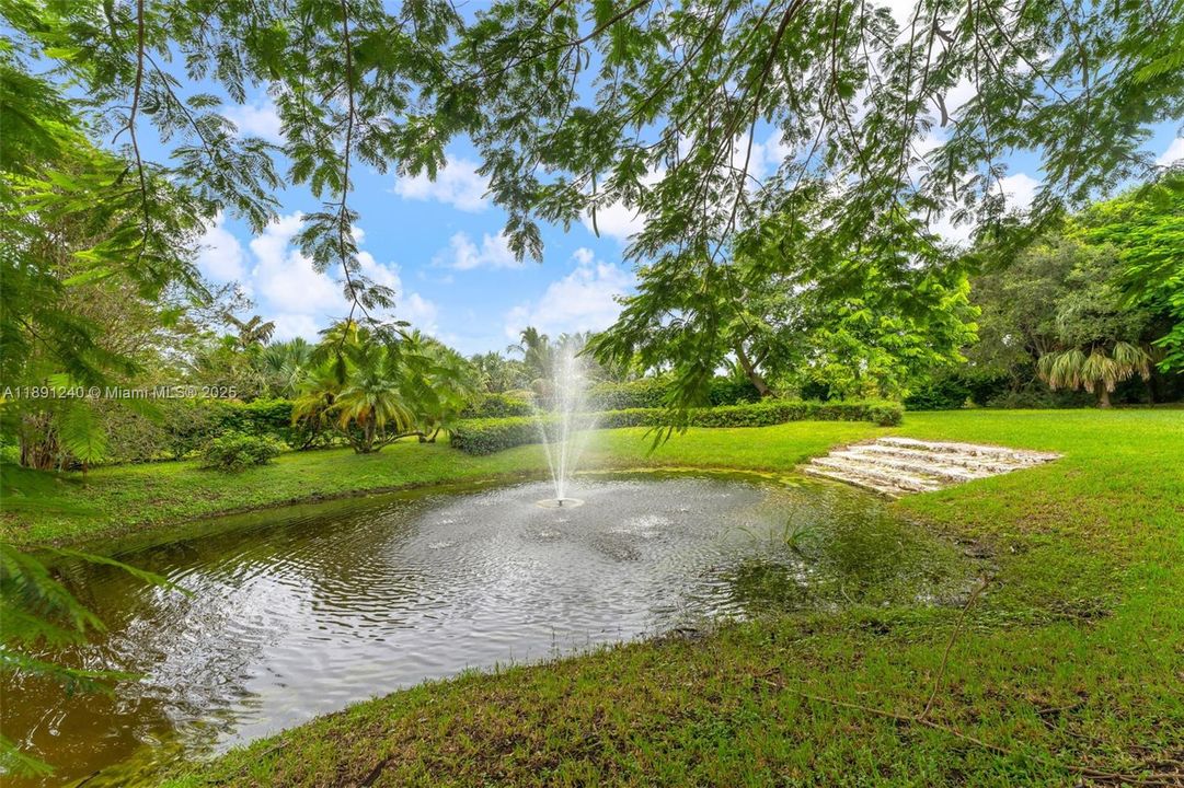 Recently Sold: $1,750,000 (2 beds, 2 baths, 3357 Square Feet)