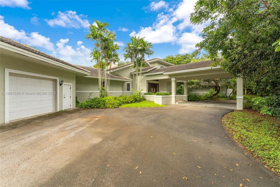 Recently Sold: $1,750,000 (2 beds, 2 baths, 3357 Square Feet)