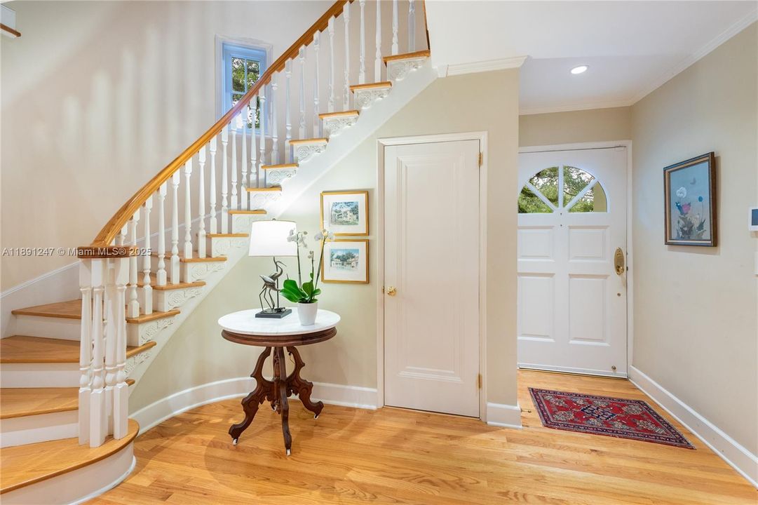 For Sale: $6,750,000 (6 beds, 5 baths, 4906 Square Feet)