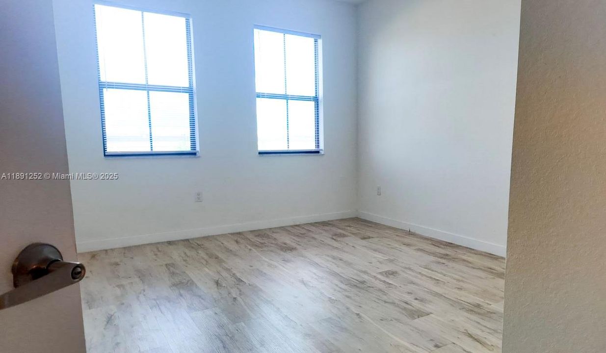 En Venta: $420,000 (3 camas, 2 baños, 1481 Pies cuadrados)