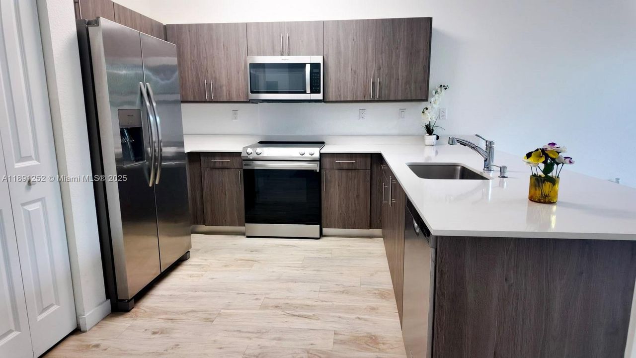 En Venta: $420,000 (3 camas, 2 baños, 1481 Pies cuadrados)