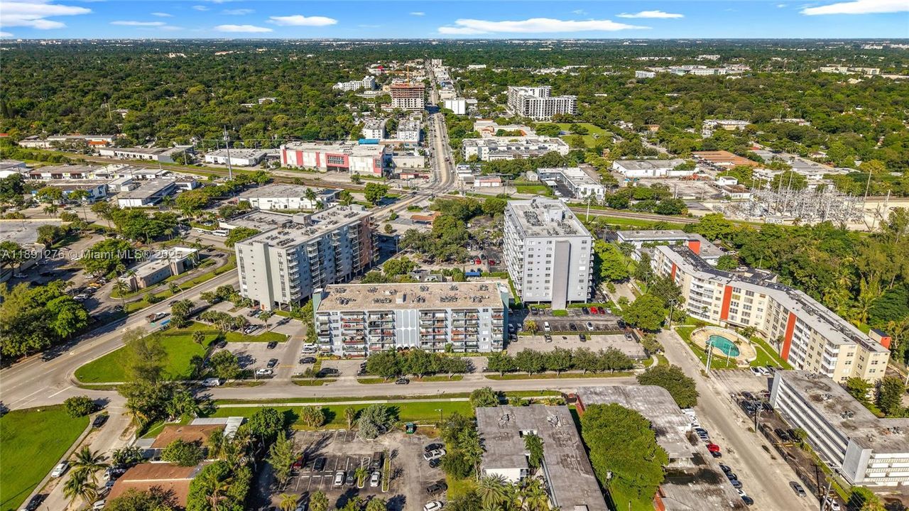 For Sale: $166,000 (2 beds, 2 baths, 1050 Square Feet)