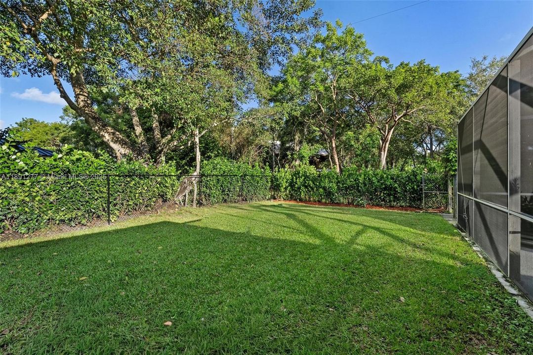 For Rent: $7,950 (4 beds, 3 baths, 2658 Square Feet)