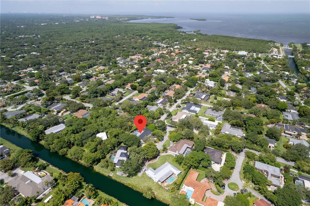 For Rent: $7,950 (4 beds, 3 baths, 2658 Square Feet)