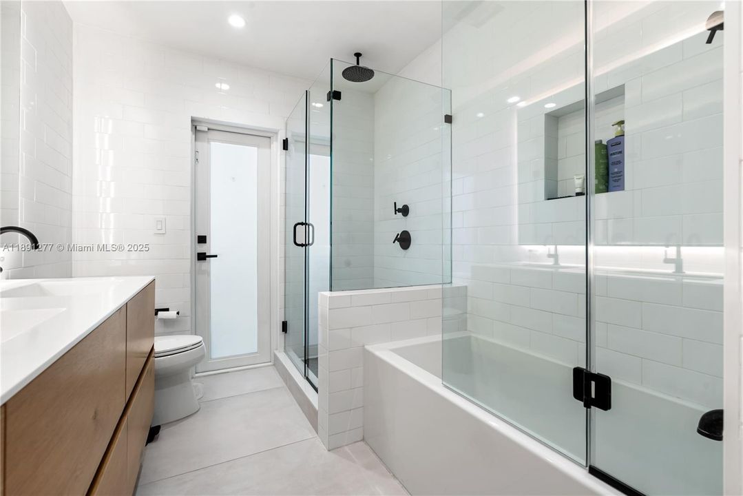 For Rent: $7,950 (4 beds, 3 baths, 2658 Square Feet)