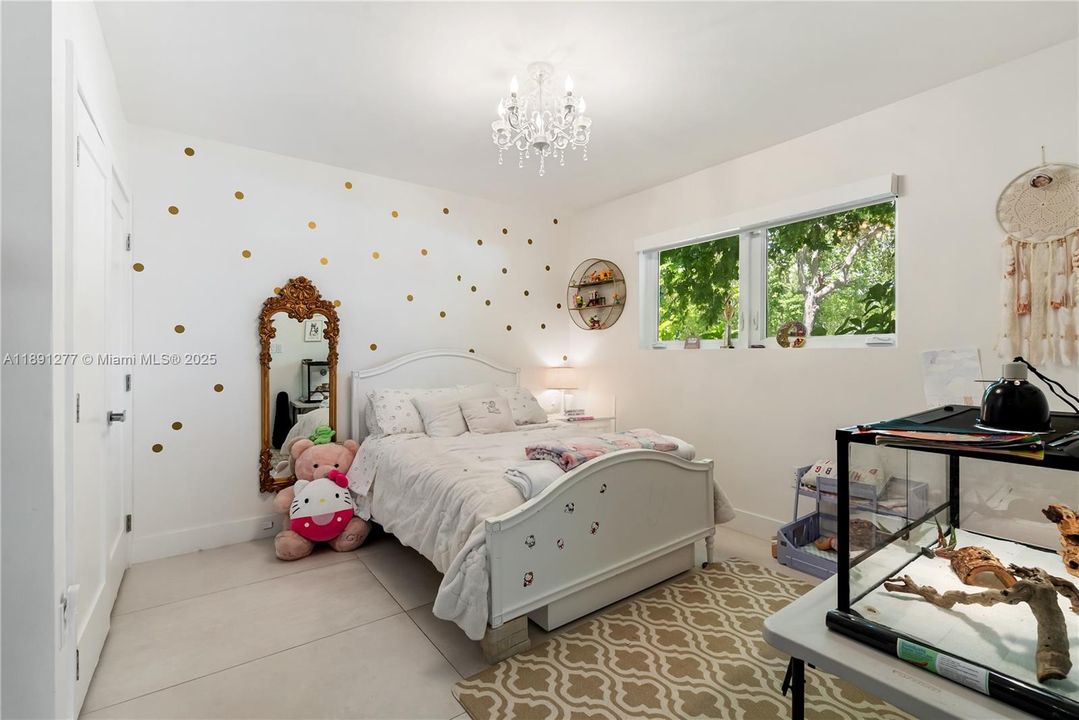 For Rent: $7,950 (4 beds, 3 baths, 2658 Square Feet)