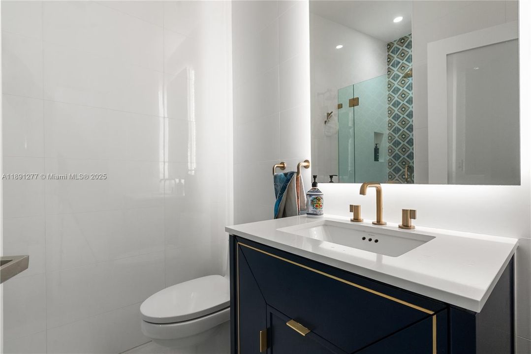 For Rent: $7,950 (4 beds, 3 baths, 2658 Square Feet)