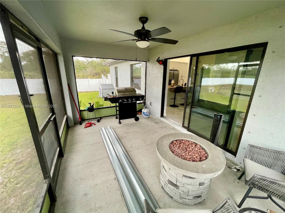 En Venta: $390,000 (3 camas, 2 baños, 1437 Pies cuadrados)